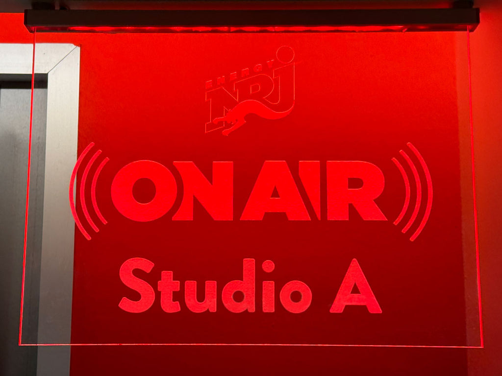 Fruechtl On-Air-Licht Logo